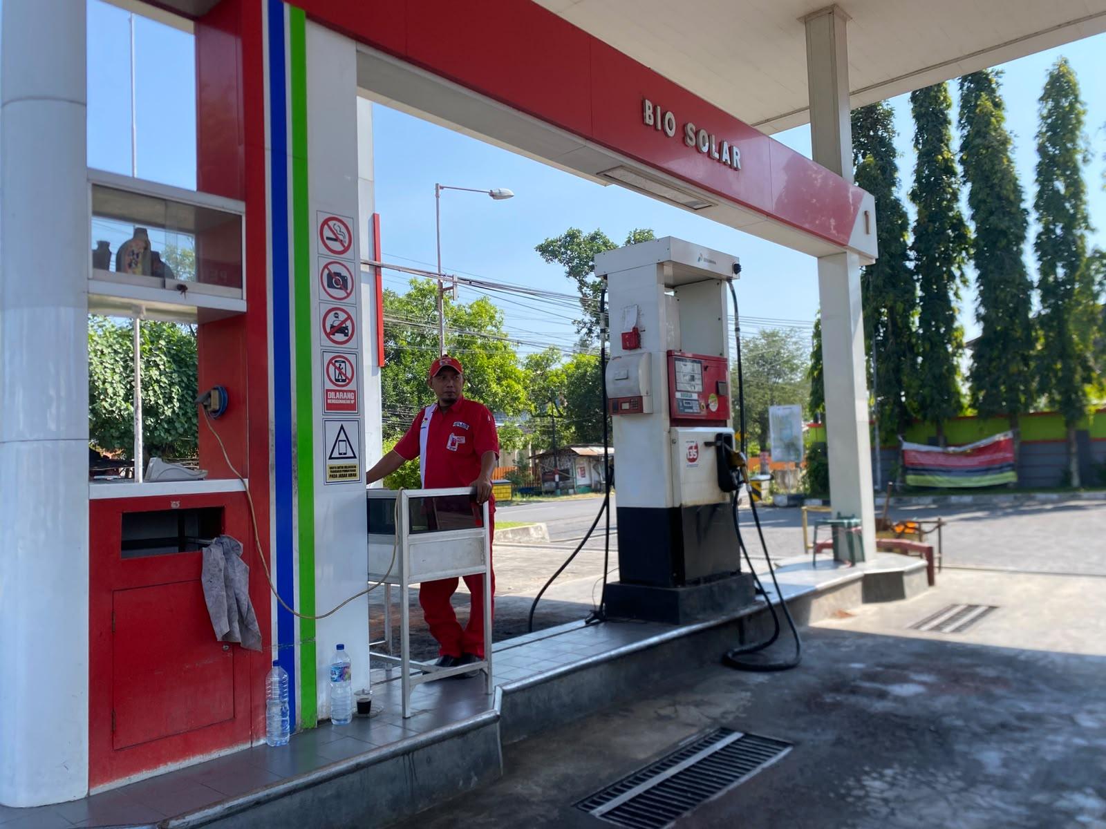 SPBU-Kembang-di-Kecamatan-Bondowoso-terpantau-lengang-pada-Rabu-362026.jpg