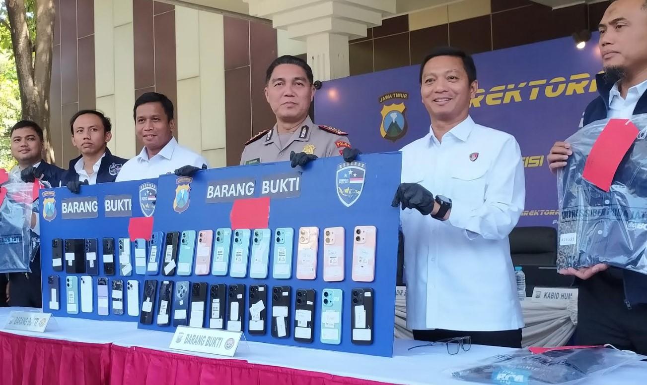 Saat-Direktur-Ditressiber-Polda-Jatim-Kombes-Pol-Bimo-Ariyanto.jpg
