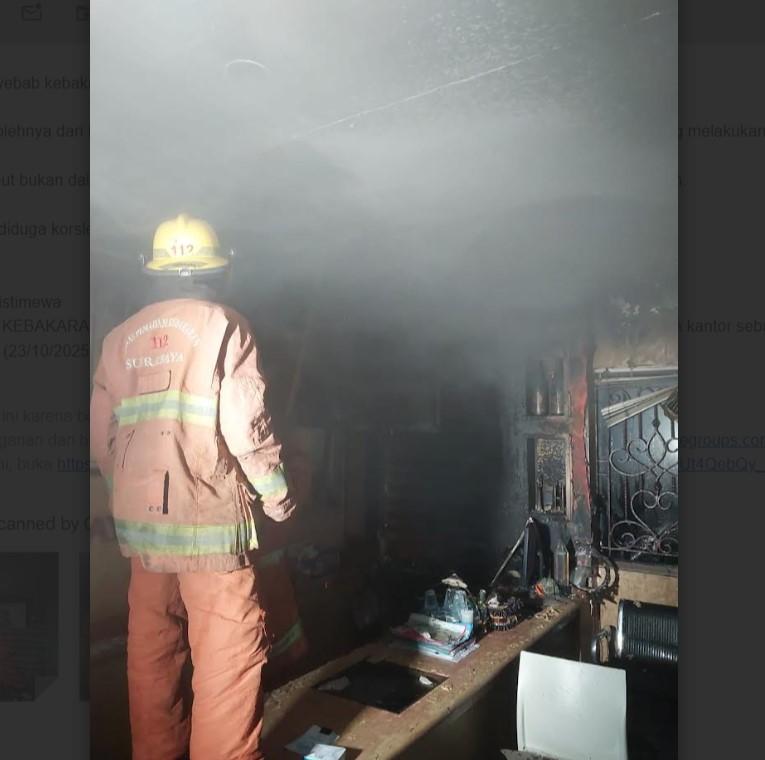 Kebakaran Ruang Kantor Sekolah Perhotelan di Surabaya, Dipicu Korsleting, AC dan TV Hangus