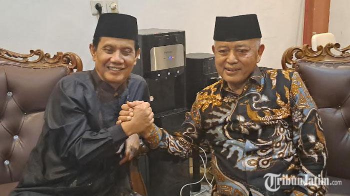 Sanusi-temui-Gunawan-di-rumahnya-Desa-Gondanglegi-Wetan.jpg