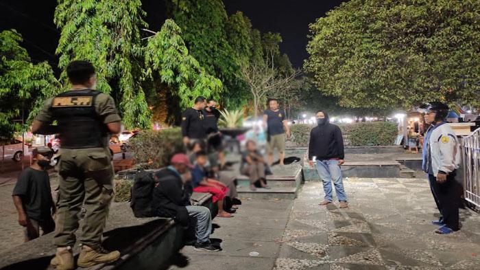 Satpol-PP-Ponorogo-saat-razia-pengemis-dan-pengamen-beberapa-waktu-lalu.jpg