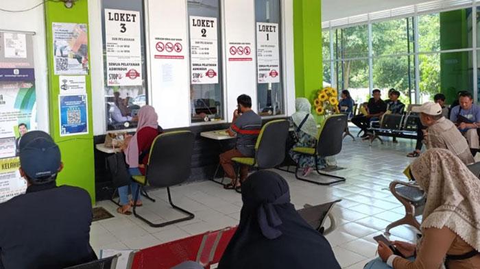 Belum Rekam e-KTP, 2.001 NIK Warga Kabupaten Blitar Terancam Dinonaktifkan, Batas Akhir April 2025