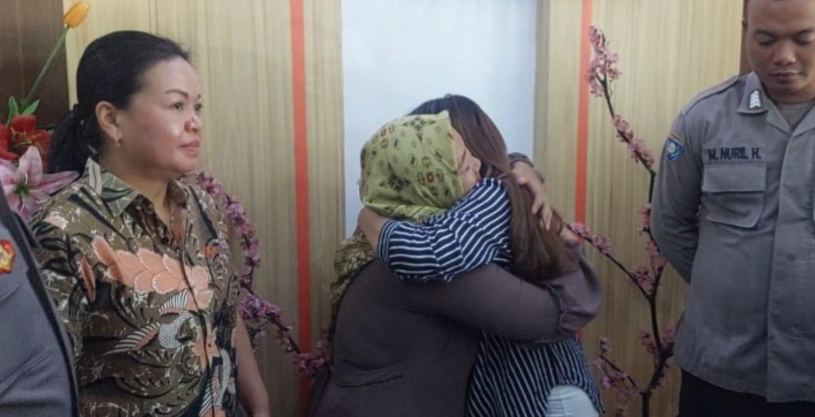 Seleb-TikTok-sekaligus-Bhayangkari-di-Probolinggo-Luluk-Sofiatul-Jannah.jpg