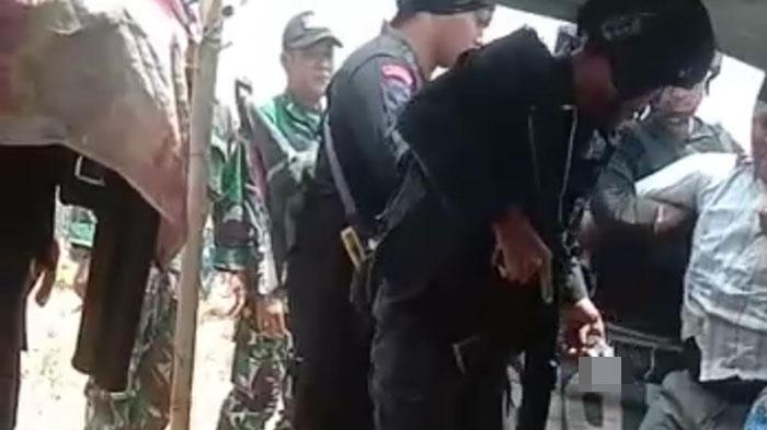 BREAKING NEWS: Pilkades Serentak di Bangkalan, Seorang Pria Ketahuan Bawa Senjata Api di Sekitar TPS