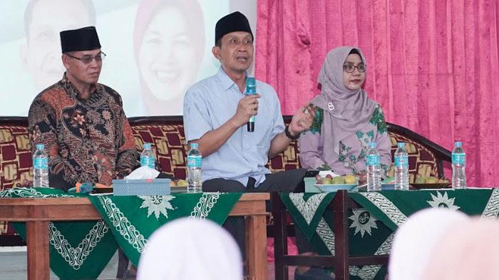 Setyo-Wahono-akan-bertekad-untuk-meningkatkan-kesejahteraan-takmir-masjid-dan-guru-Madin.jpg