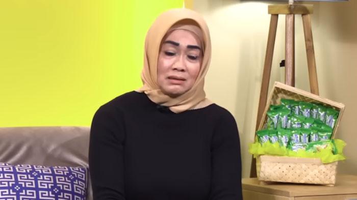 Sri-Wulansih-ibu-mendiang-Julia-Perez-menanggapi-cibiran.jpg