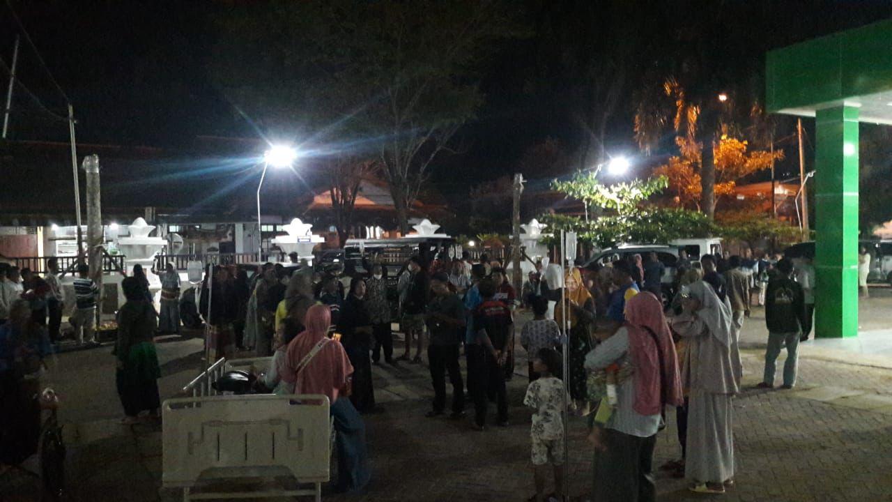 Suasana-RSUD-dr-Darsono-Pacitan-saat-warga-rasakan-getaran-gempa-Bantul.jpg