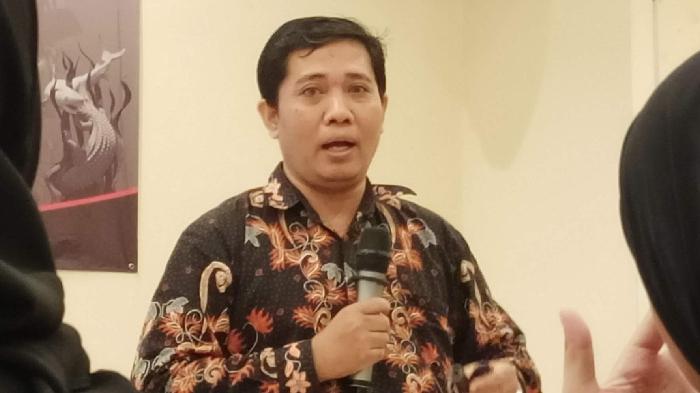 Surokim-Abdussalam-dalam-artikel-Para-Capres-Berebut-Dukungan-Tokoh-Jatim.jpg