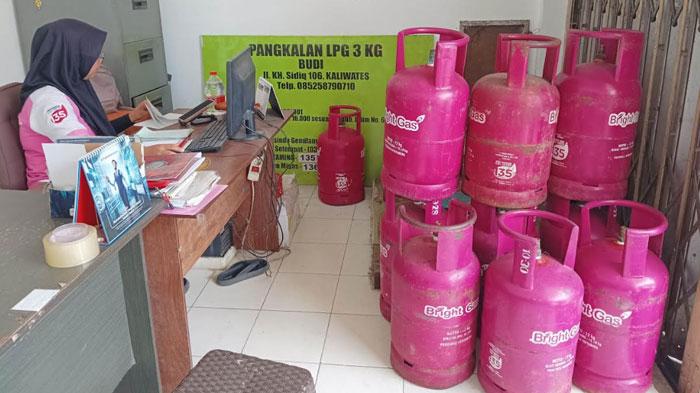 Harga LPG Nonsubsidi Naik Tinggi, Warga Jember Mulai Beralih ke Tabung 3 Kg