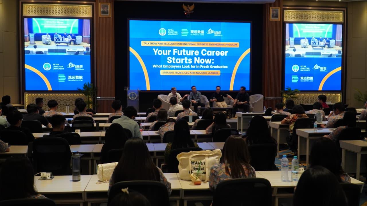 Talkshow-Your-Future-Career-Starts-Now.jpg