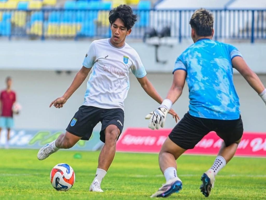 Tim-Persela-menjalani-official-training-jelang-menjamu.jpg