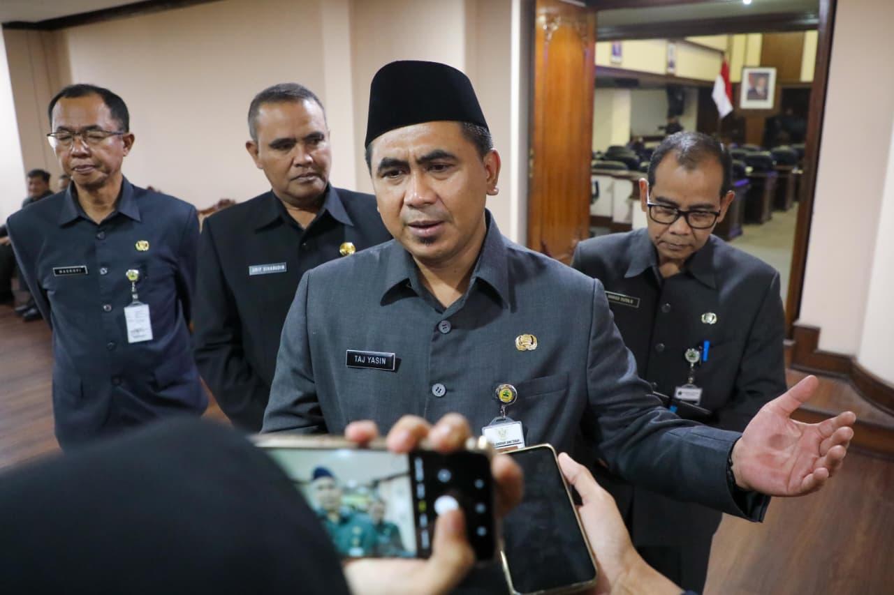 Wakil-Gubernur-Jawa-Tengah-Taj-Yasin-dalam-rapat-paripurna-bersama-DPRD-Jateng.jpg
