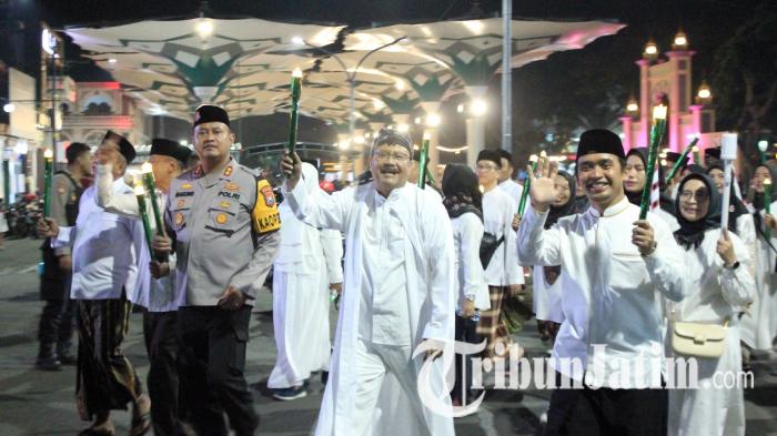 Sambut Idul Adha, Wali Kota Pasuruan Gus Ipul Ikuti Takbir Keliling Bersama Forkopimda