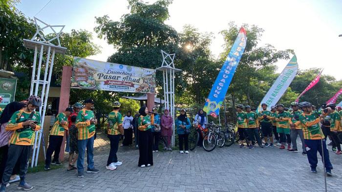 acara-launching-Pasar-Ahad-Jajanan-Jadul-bersama-Komunitas-Gowes-di-Ecopark-Desa-Randuagung.jpg