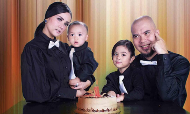 Anaknya Heboh Nangis, Cara Ahmad Dhani Bikin Diem Dihujat Netter: Buah Jatuh Tak Jauh dari Pohonnya!