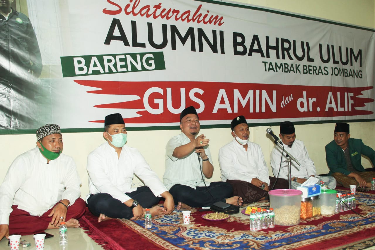 Alumni Ponpes Bahrul Ulum Jombang Titip QA Jalankan Amanah Masyarakat Gresik Secara Jujur