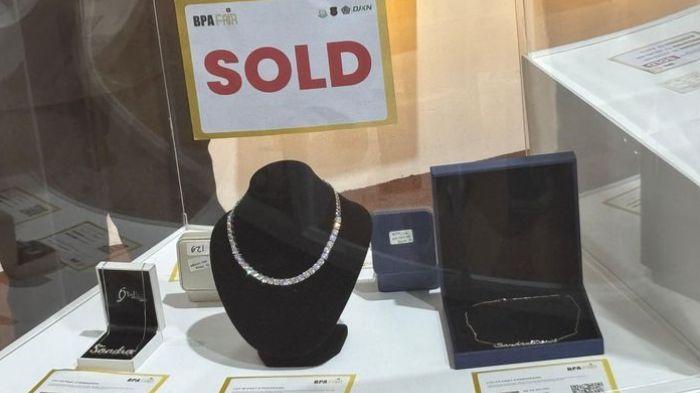 aset-Sandra-Dewi-yang-dilelang-ludes-terjual.jpg