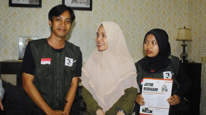 Terima Buletin Program dari Jatim Beragam Bondowoso, Siti Atikoh: Semangat Menangkan Ganjar-Mahfud