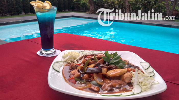 Sajian Imlek - Ayam Saus Jamur Spesial Ala La Lisa Hotel Surabaya, Nikmati Rasa Gurih dan Creamy!