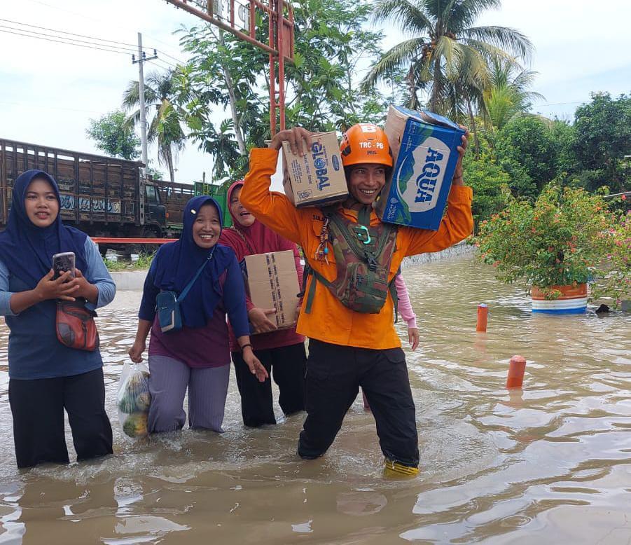 banjir-di-kecematan-jatiroto-lumajang-jawa-timur.jpg