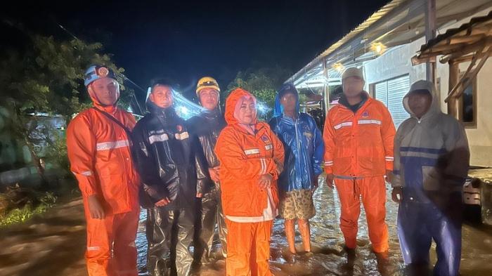 banjir-di-situbondo-telan-korban-jiwa.jpg
