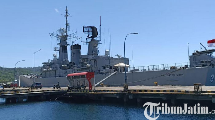 berita-banyuwnagi-kri-satsuit-tubun-di-pelabuhan-tanjung-wangi.jpg