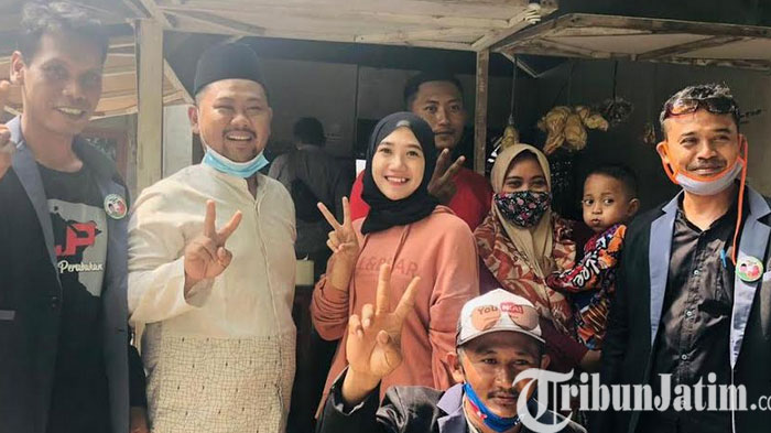 Gus Yani Kenalkan Program Gresik Bantuan Modal Rp 10 juta, Datangi Penjual Roti Canai 'Viral'
