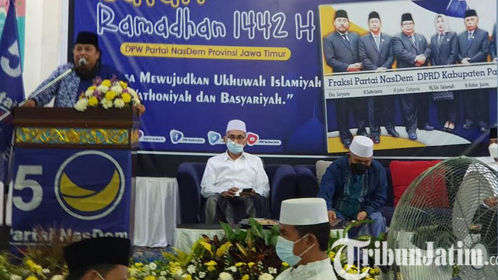 berita-pasuruan-ketua-dpd-nasdem-kabupaten-pasuruan-joko-cahyono-dalam-safari-ramadhan.jpg