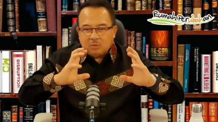 berita-surabaya-founder-rumah-perubahan-rhenald-kasali-webinar-change-management-pelindo.jpg