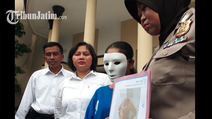 Jual Temannya ke Hidung Belang, Wanita Ini Malah Ikut Begituan Bertiga, Alasannya Cuma Sepele