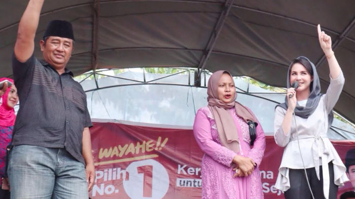 Jadi Pemandu Acara Karapan Sapi, Arumi Bachsin Tunjukkan Skill Presenternya