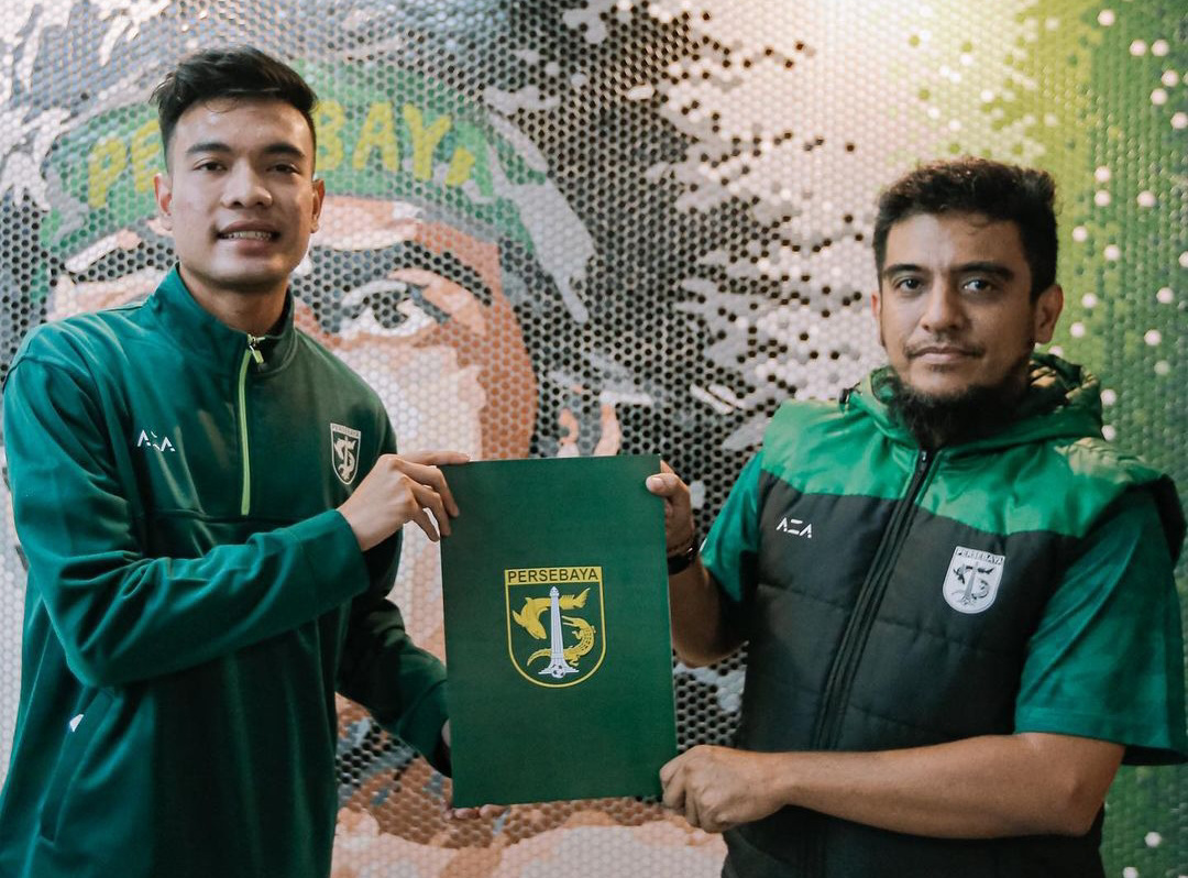 brylian-aldama-saat-diperkenalkan-menjadi-pemain-persebaya-musim-depan.jpg