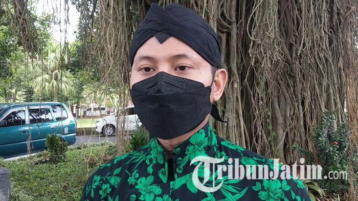 bupati-trenggalek-mochamad-nur-alias-mas-ipin-pada-kamis-28-januari-2021.jpg