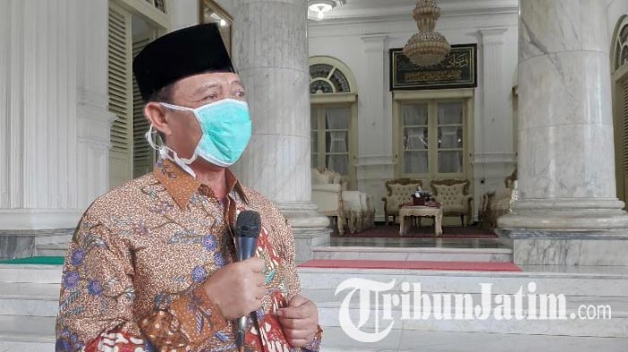 bupati-tuban-fathul-huda-menanggapi-pelaksanaan-salat-tarawih.jpg
