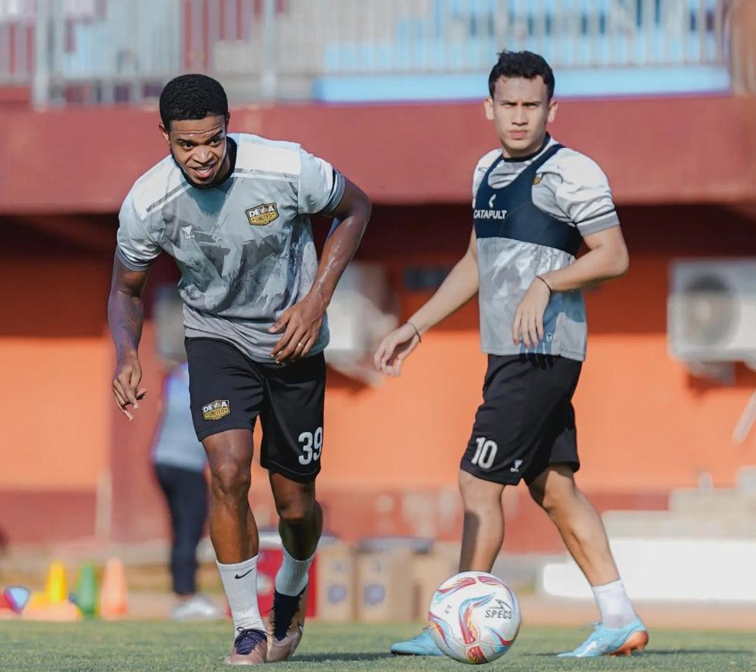 dewa-united-vs-madura-united2.jpg