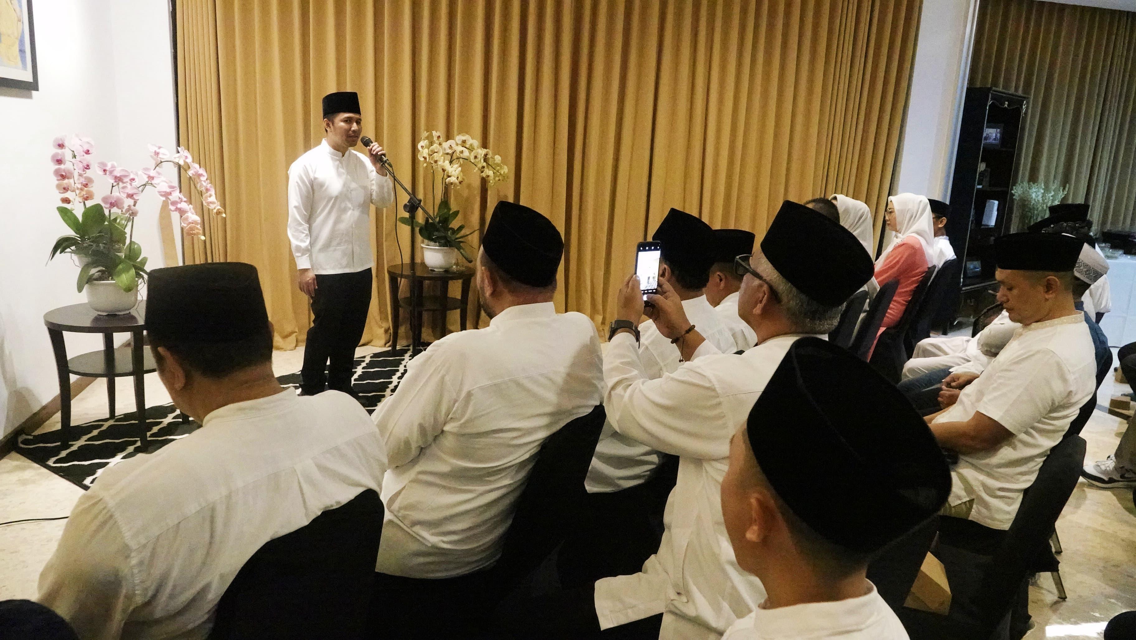 emil-dardak-saat-buka-bersama-demokrat-jatim-dengan-pengurus-daerah.jpg