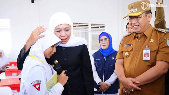 Hari Pertama Masuk Sekolah Rakyat, Gubernur Khofifah Optimis Pendidikan Bisa Putus Kemiskinan