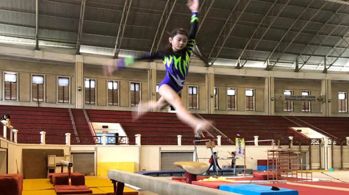 Kokrakli va semiz qizlarni sikish