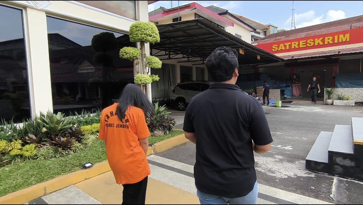 Ibu dan Anaknya di Jember Diamankan Polisi, Jadi Pengedar Sabu Ikuti Jejak sang Ayah