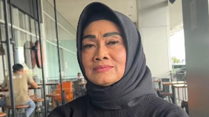ibunda-Julia-Perez-meminta-bantuan-Raffi-Ahmad.jpg
