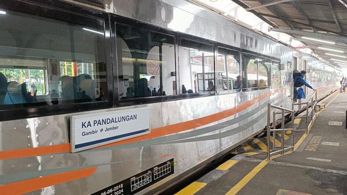 ilustrasi-KA-Pandalungan-saat-di-stasiun-wilayah-Daop-9-Jember-ilustrasi-kereta-api.jpg