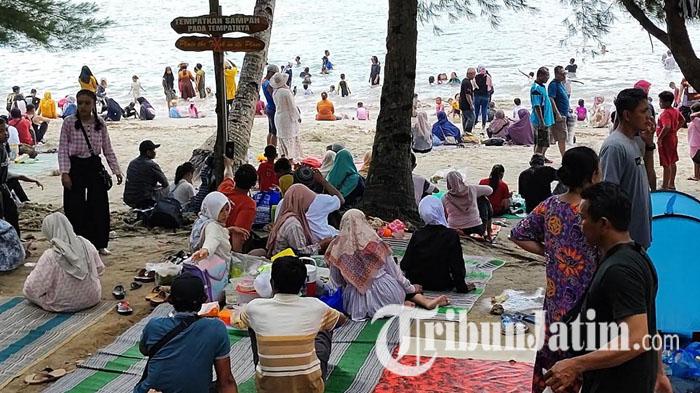 Daya Tarik Pantai Mutiara dan JLS Buat Wisatawan Jadikan Trenggalek Jujukan Wisata di Hari Libur