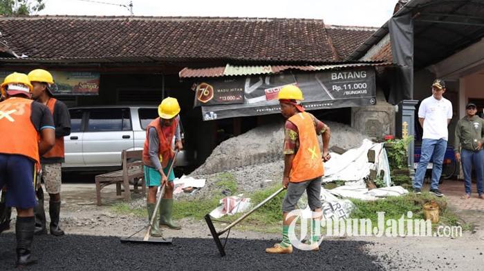 Temukan Jalan Rusak dan Berlubang di Trenggalek? Kamu Bisa Lapor ke Nomor Ini