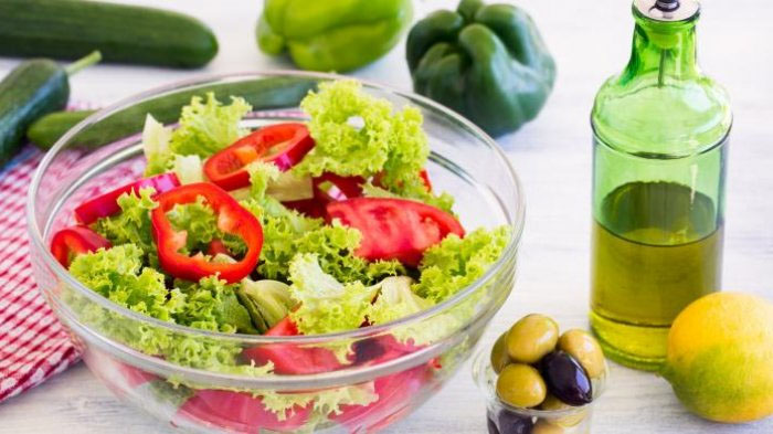 Cara Membuat Olahan Daun Selada Jadi Salad Sayur ala Jepang, Bikin Cuma 10 Menit