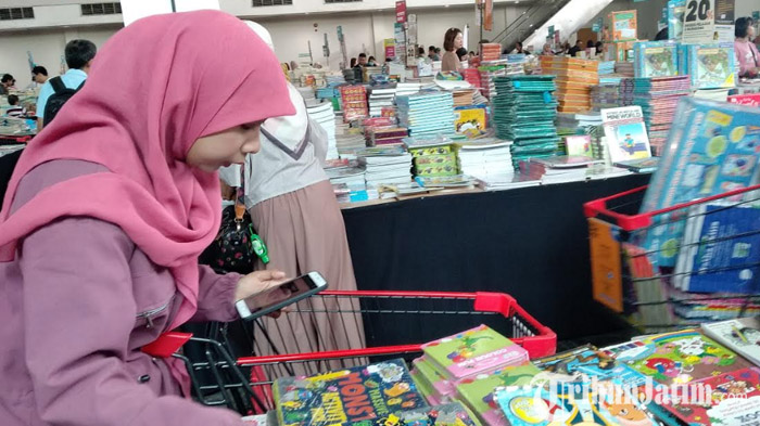 VIDEO: Sehari Bersama Pengusaha Bisnis Jasa Titip di Surabaya, Bisa Untung Rp 300 Ribu