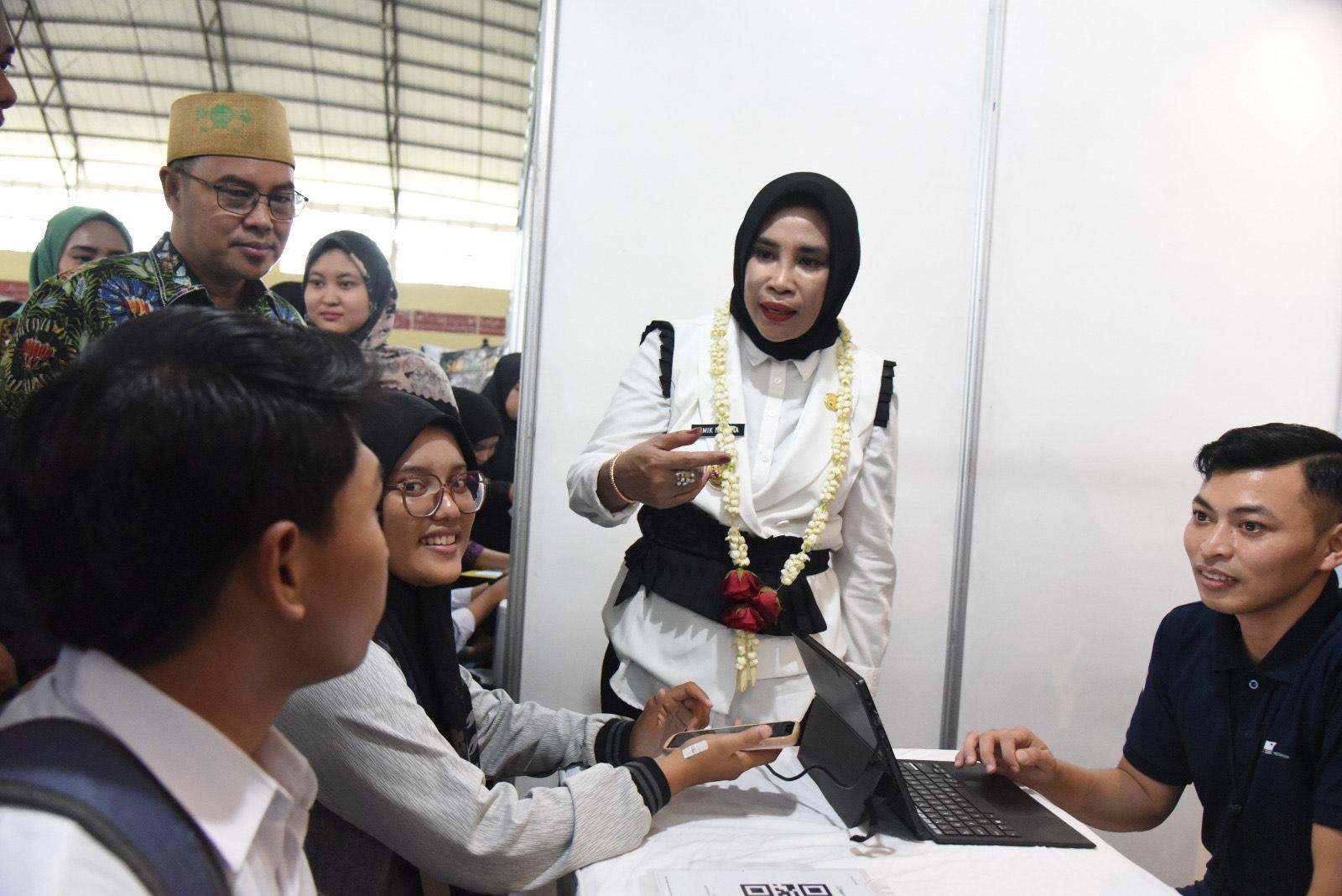Angka Pengangguran di Sidoarjo Masih Tinggi, Ribuan Pelamar Berebut Loker di Job Fair Hybrid 2025
