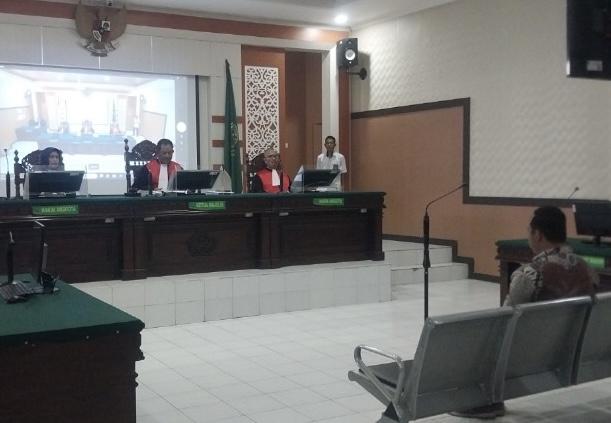 kades-tarik-sidang-di-pn-sidoarjo.jpg