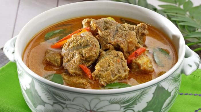 Bosan Olah Daging Kurban Jadi Sate atau Rendang? Intip Nih Resep dan Cara Membuat Kare Daging