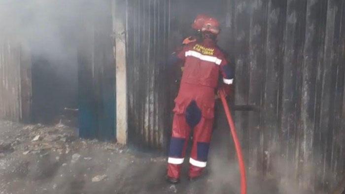 kebakaran-bengkel-motor-di-Tuban-kerugian-ditaksir-Rp-700-Juta.jpg