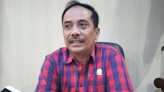 ketua-dprd-kabupaten-nganjuk-tatit-heru-tjahjono-pada-kamis-20-mei-2021.jpg